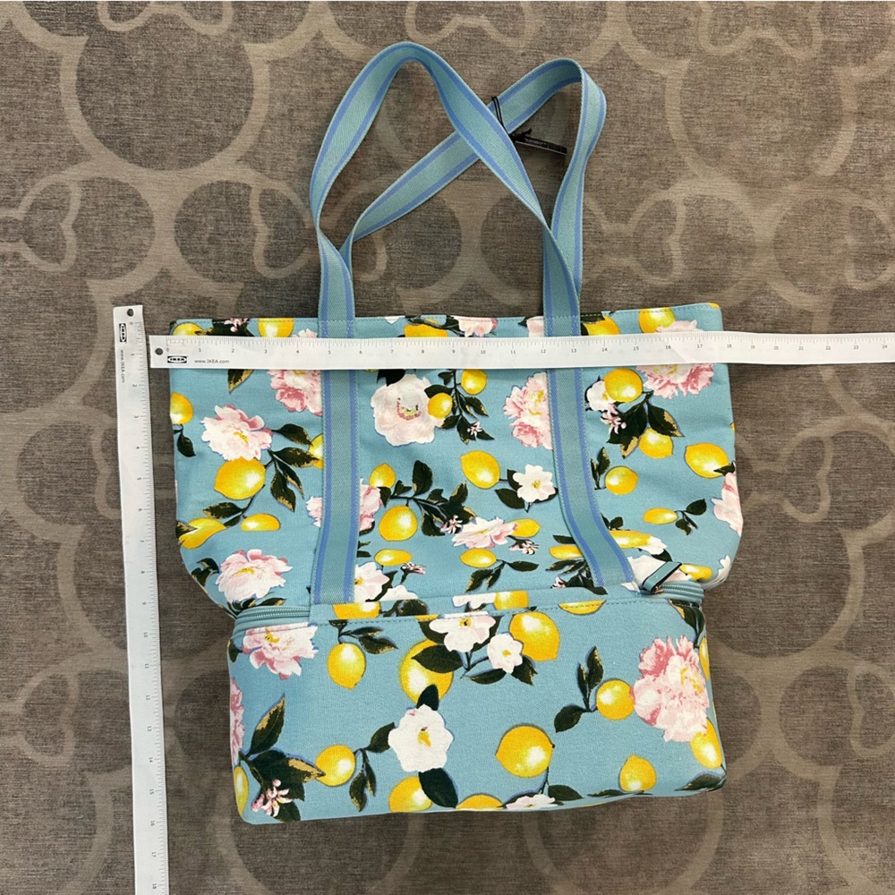 NWT Victoria Secret Cooler Tote - Summer Lemons - Picture 11 of 16